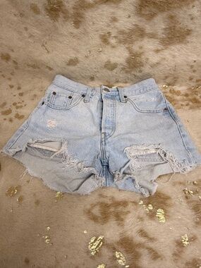 Levi's Light Wash Blue Distressed Denim 501 Original Fit Jean Shorts Women's 25